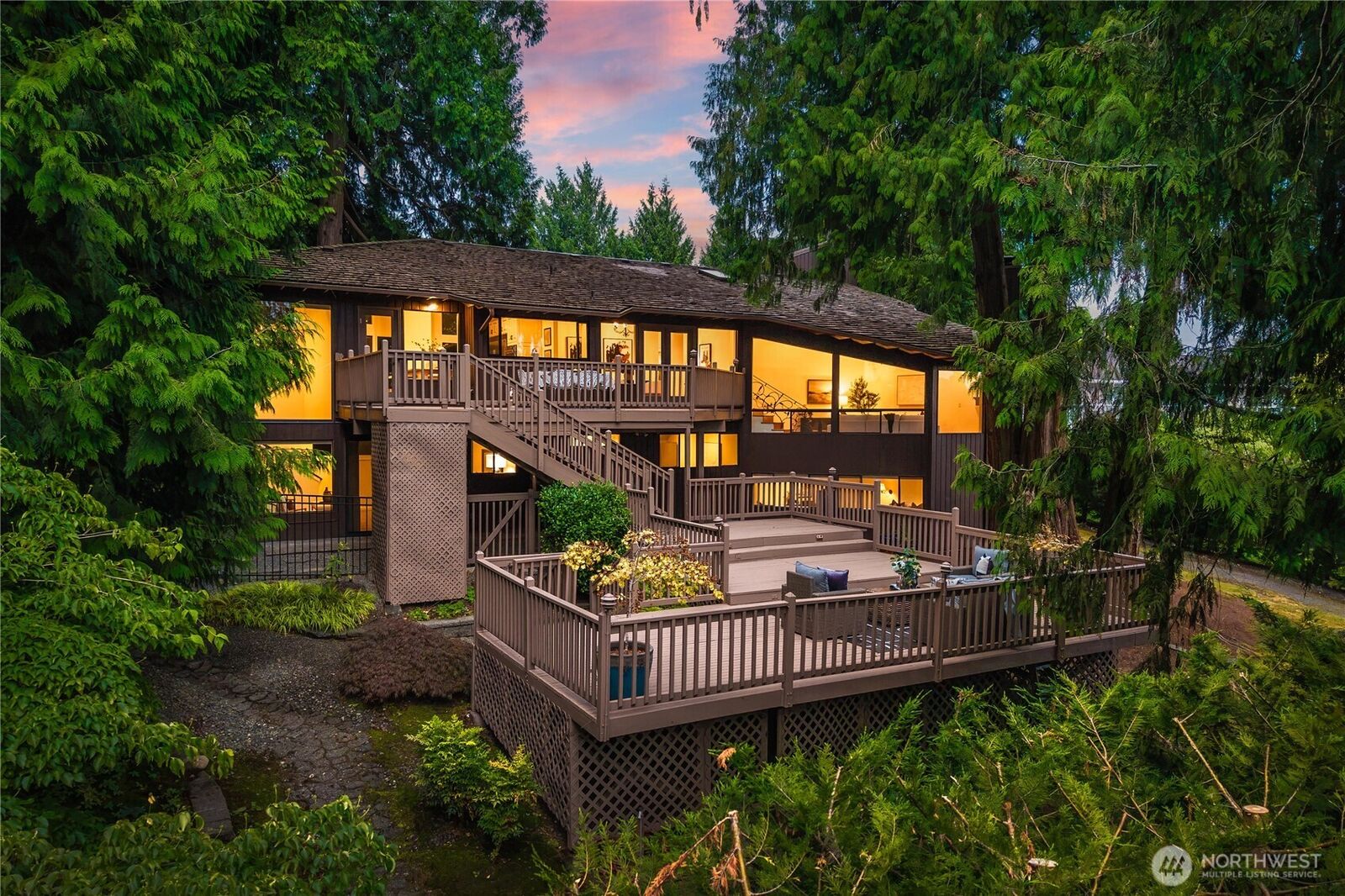 Property Photo:  24820  136th Avenue SE  WA 98042 