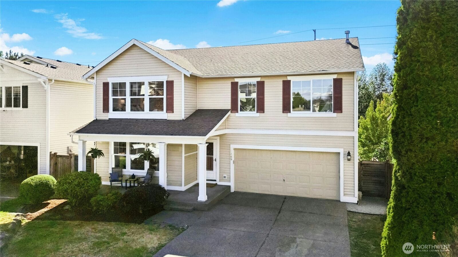 Property Photo: 12469 SE 299th Place WA 98092