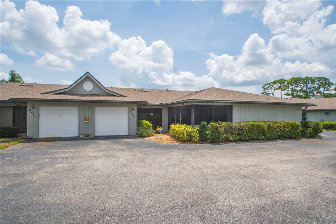 Property Photo: 646 Centre Court SW 102 FL 32962
