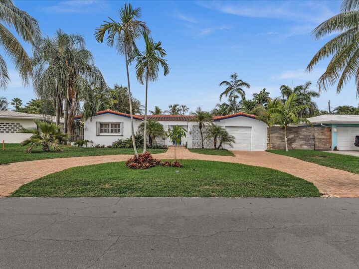 Property Photo:  2121 NE 52nd Street  FL 33308 