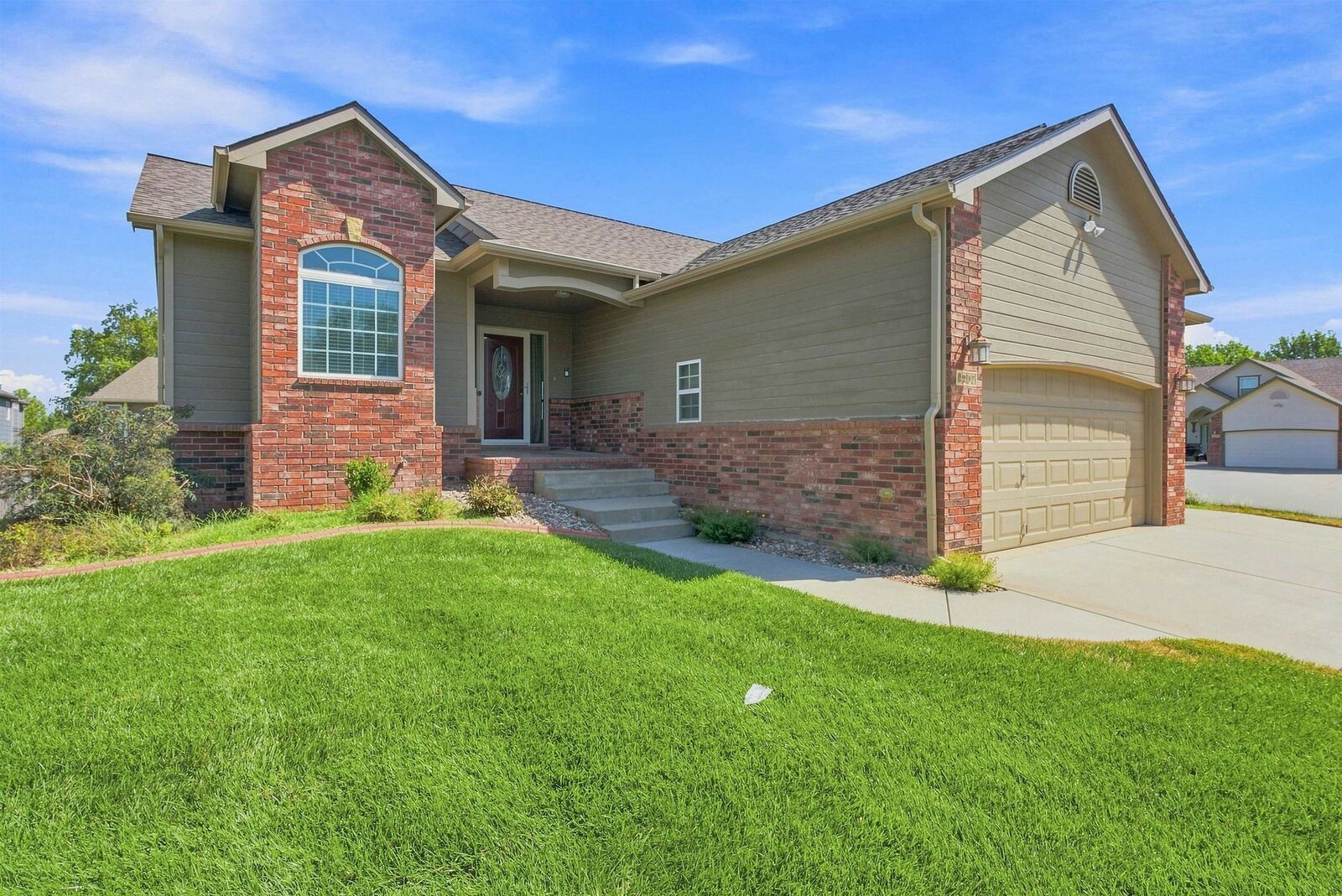 Property Photo: 8502 W 34th St N KS 67205-3401