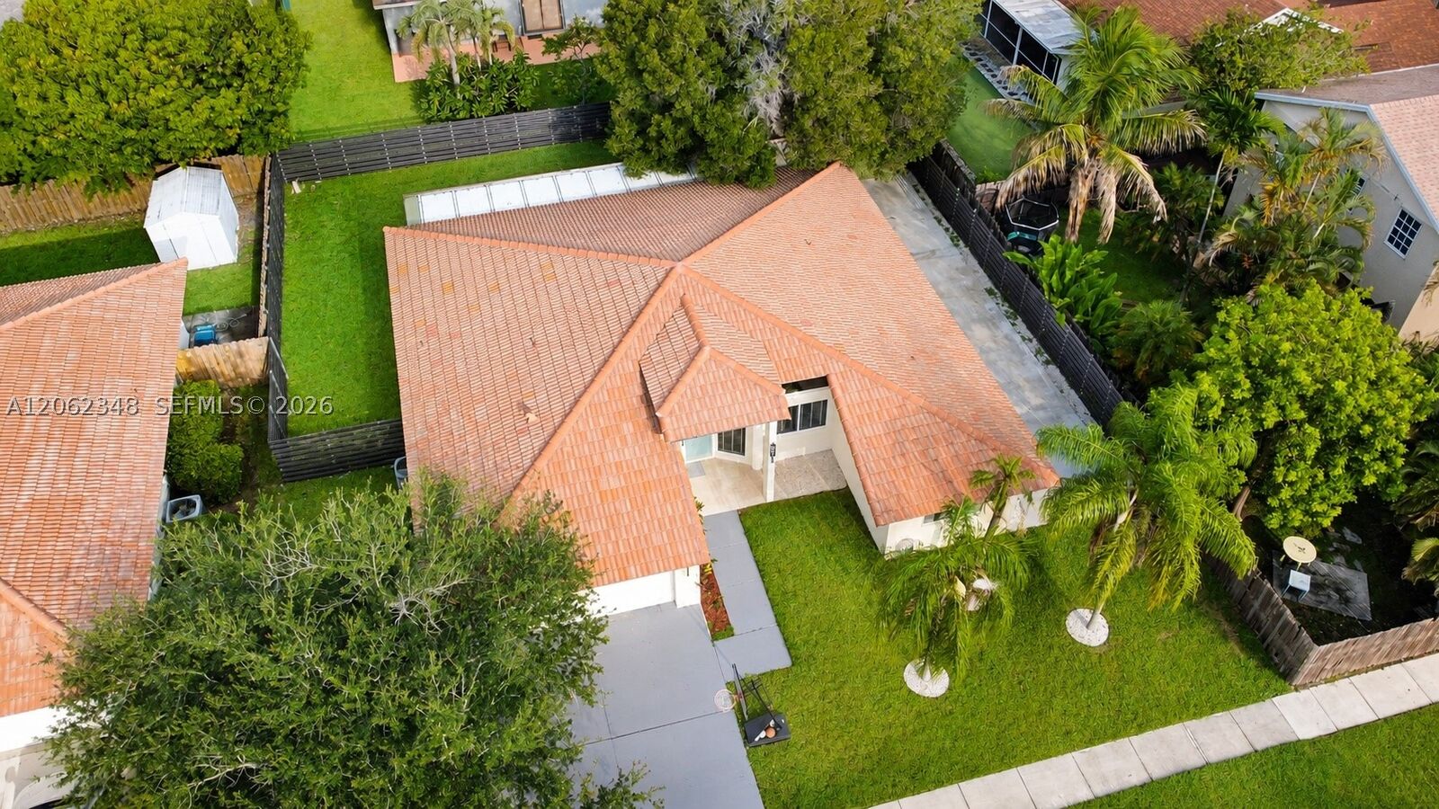 Property Photo:  581 SW 169th Way  FL 33326 