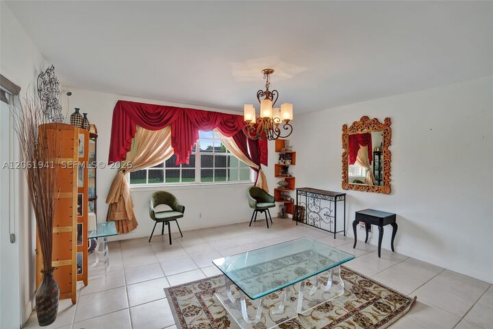 Property Photo: 5306 Roosevelt St FL 33021
