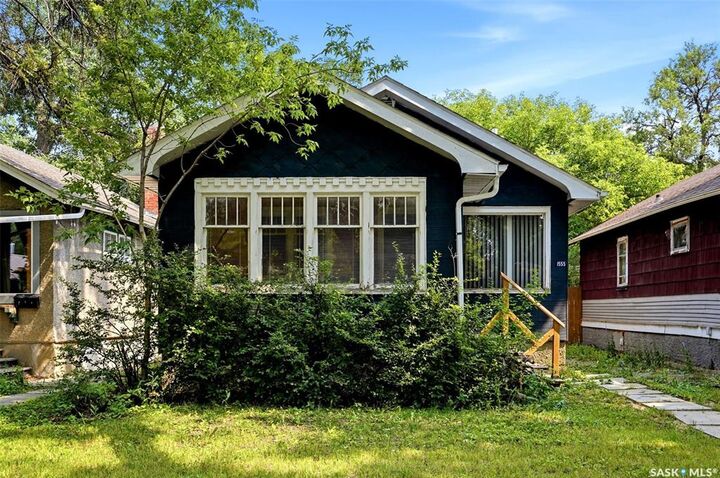 Property Photo:  1555 Retallack Street  SK S4N 2J5 