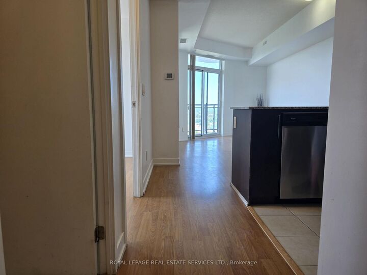 Property Photo:  840 Queens Plate Drive 1305  ON M9W 0E7 