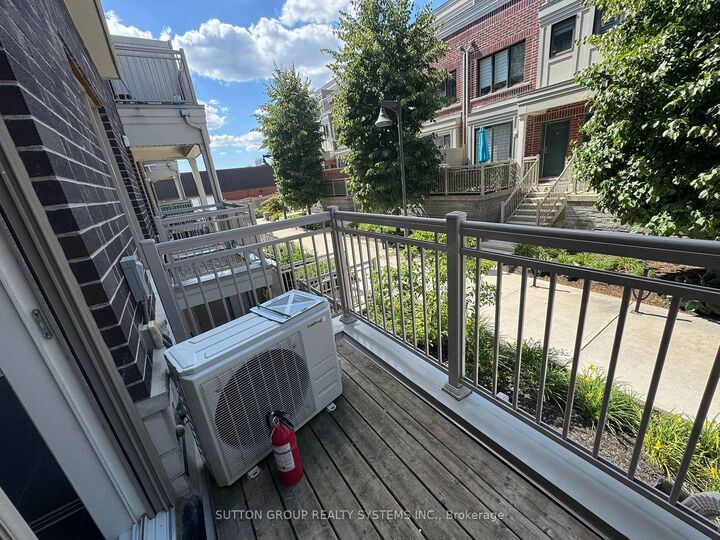 Property Photo: 90 Eastwood Park Gardens 10 ON M8W 0B2