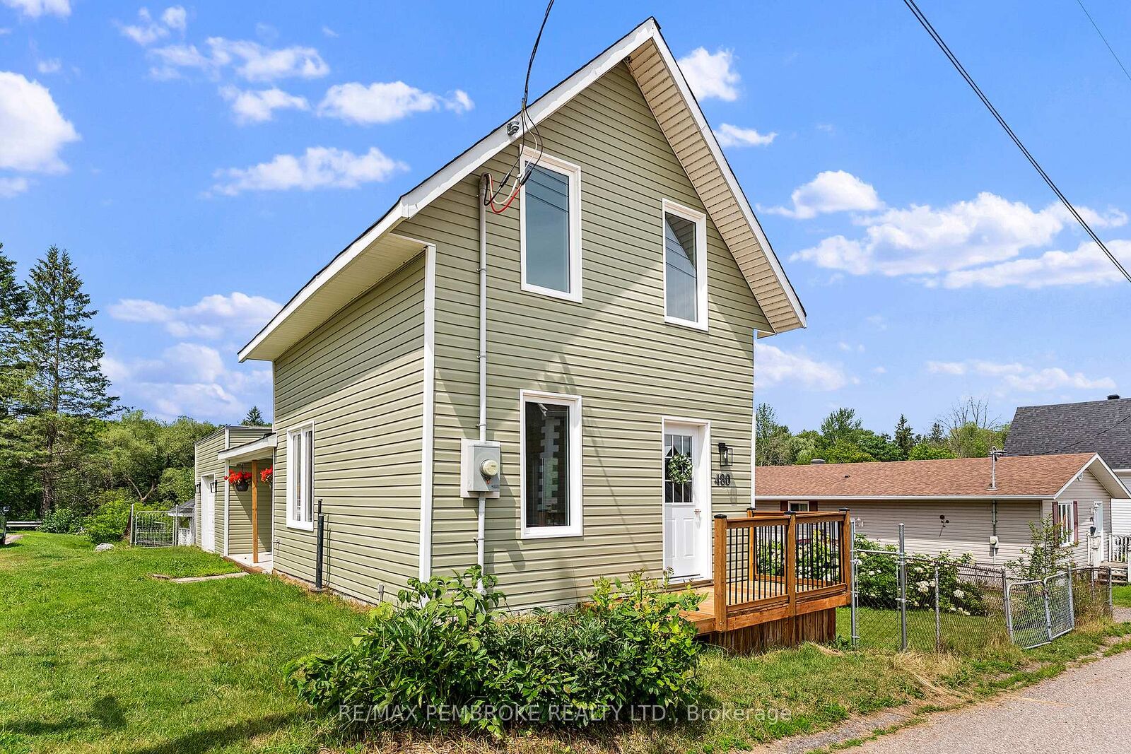 Property Photo: 480 Blank Street ON K8A 4H1