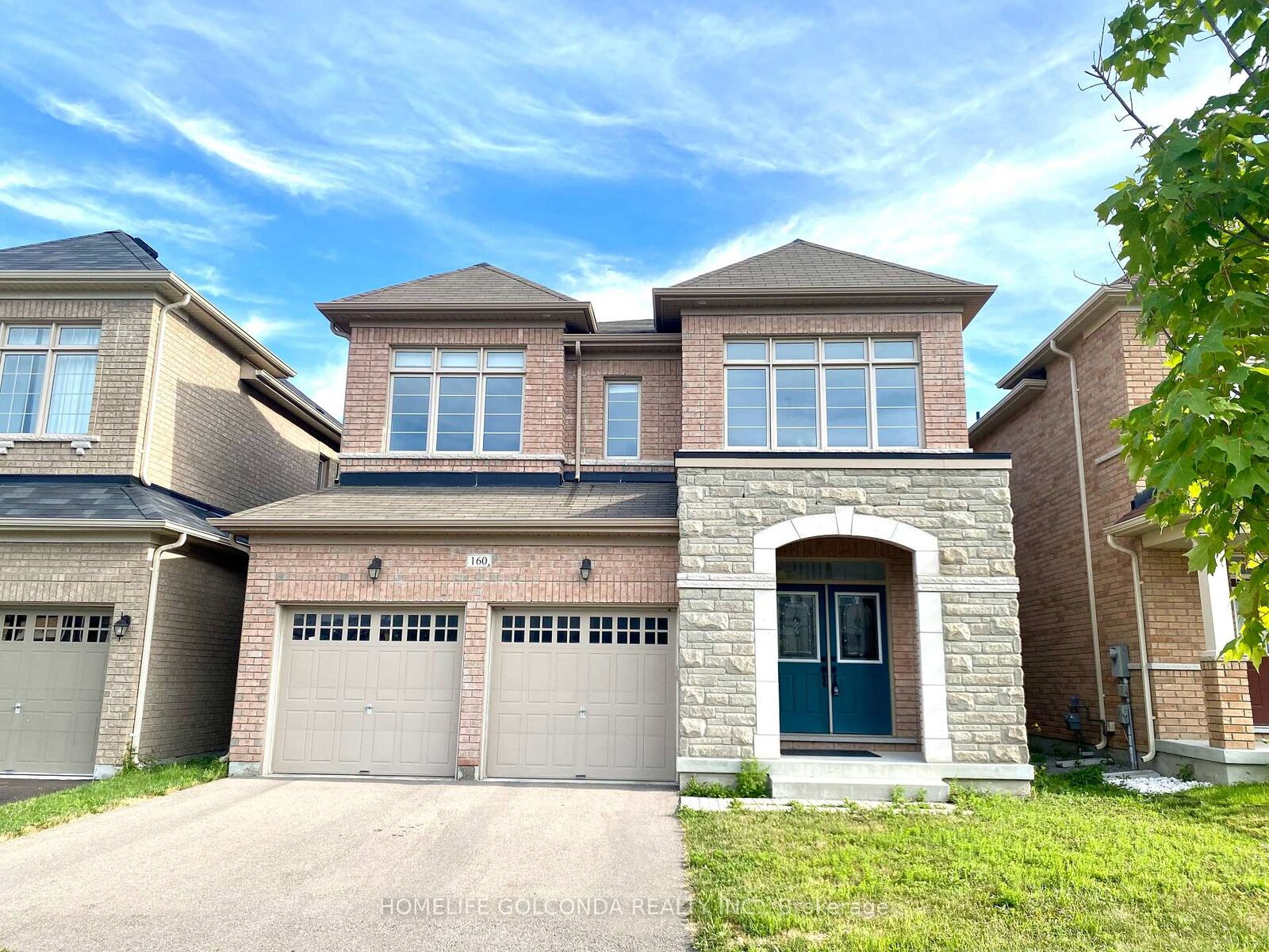 Property Photo:  160 Chouinard Way  ON L4G 1B7 