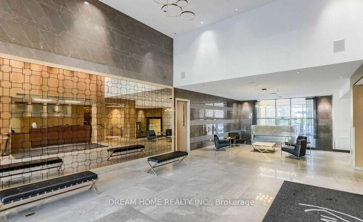 Property Photo: 28 Uptown Drive Ph03 ON L3R 5M5
