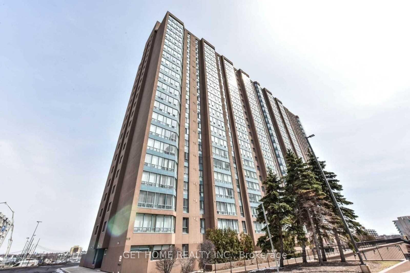 Property Photo: 115 Hillcrest Avenue 1206 ON L5B 3Y9