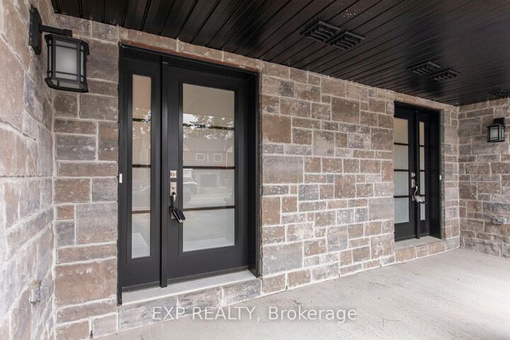 Photo de la propriété:  208 Dion Avenue  ON K4K 0M3 