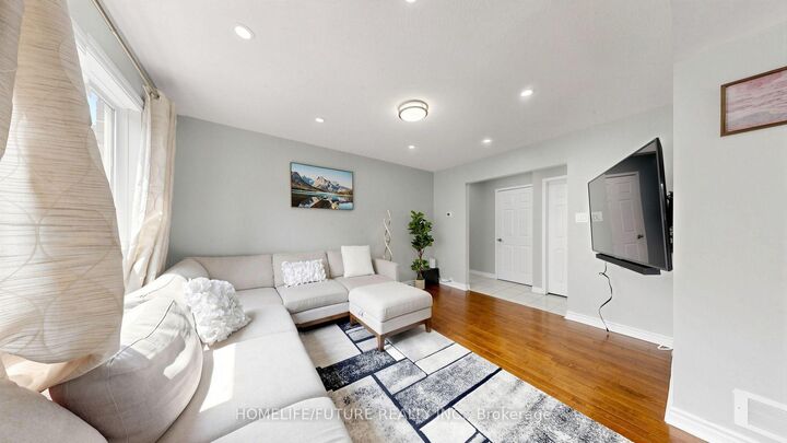 Property Photo: 168 Large Crescent ON L1T 2S4