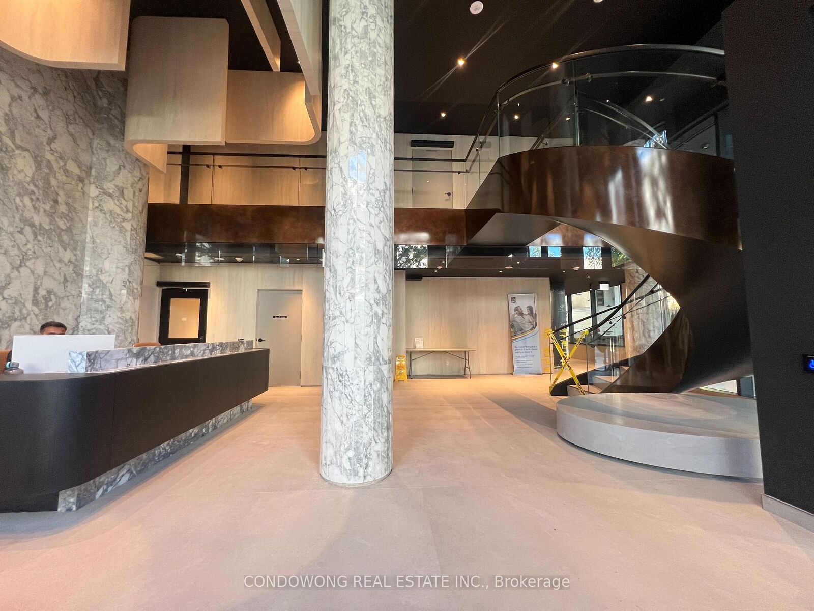 Property Photo: 91 Montclair Avenue 720 ON M5P 0B1