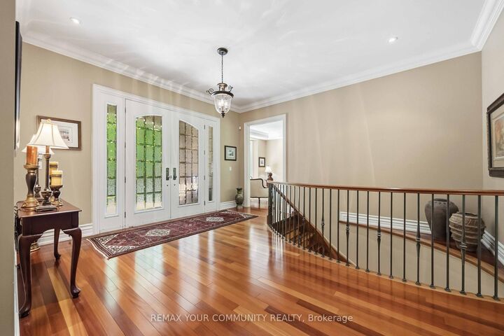 Property Photo: 46 Lake Woods Drive ON L4A 1P1