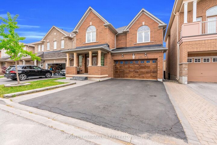 Property Photo: 9 Gamson Crescent ON L6R 0V7