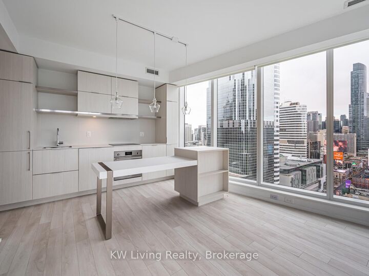 Property Photo: 197 Yonge Street 2102 ON M5B 0C1