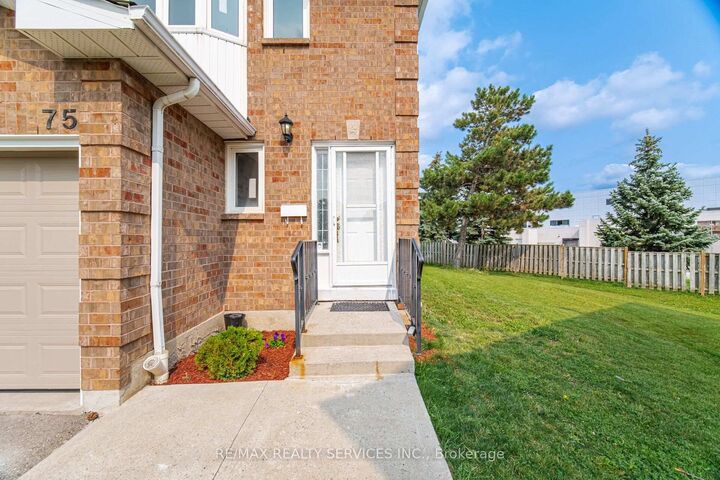 Photo de la propriété:  1484 Torrington Drive 75  ON L5V 1Y2 