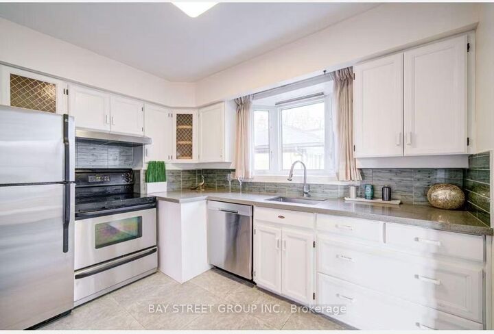 Property Photo: 331 Elmwood Avenue ON L4C 1L7