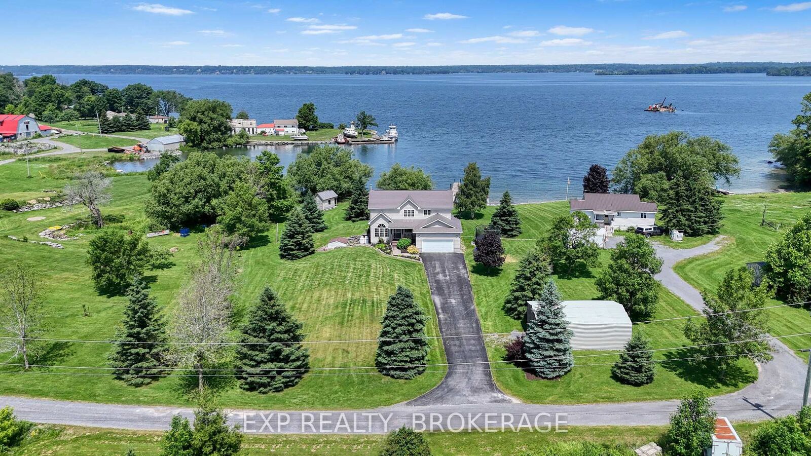 Property Photo: 26 Boxen Harbour Lane ON K0H 2Y0