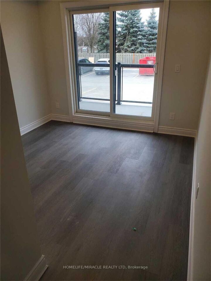 Property Photo: 721 Franklin Boulevard 103 ON N1R 0E4