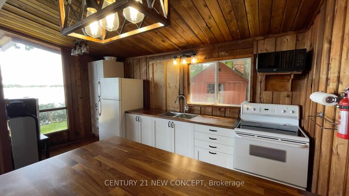 Property Photo:  42 Snake Island Road  ON L4P 3E9 