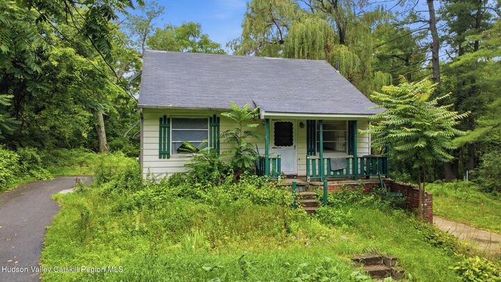 Property Photo: 2625 New York 32 NY 12401