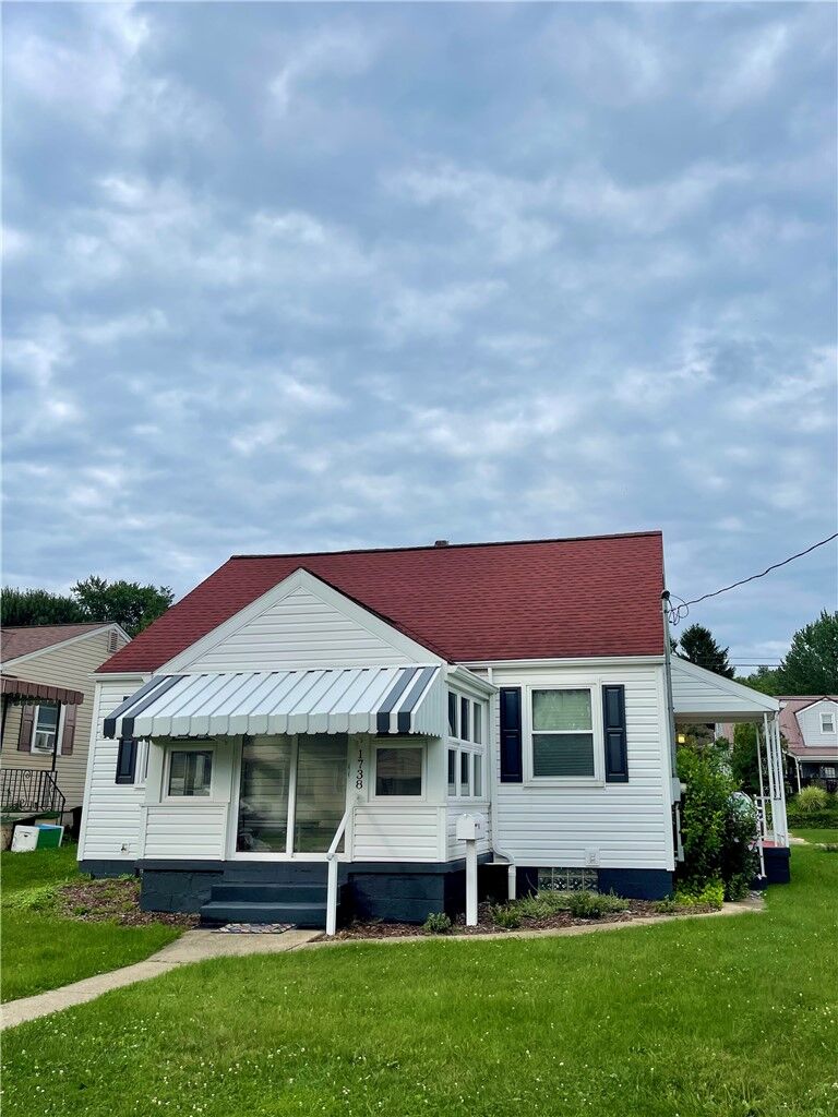 Property Photo:  1738 Raymond Ave  PA 15650 
