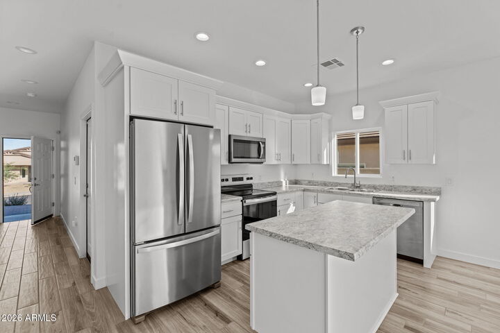 Property Photo:  766 N Don Frank Lane  AZ 85390 