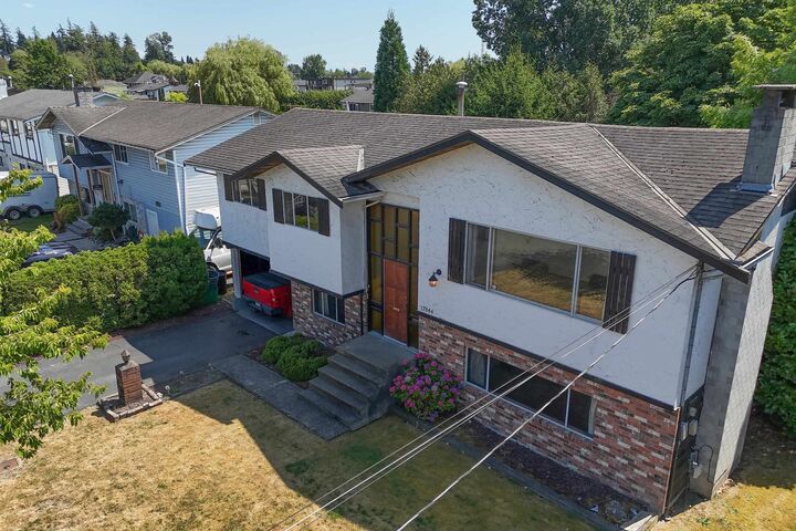 Property Photo: 17844 57A Avenue BC V3S 1J4