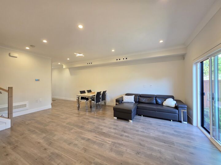 Property Photo: 9680 Williams Road 17 BC V7A 0B3