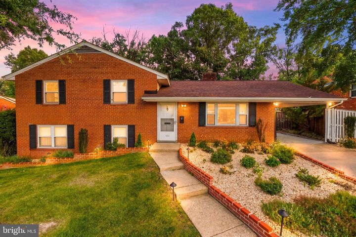 Property Photo:  6011 Hibbling Avenue  VA 22150 