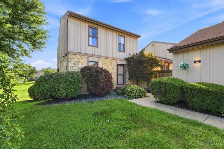 Property Photo:  5244 Pros Drive  OH 45069 