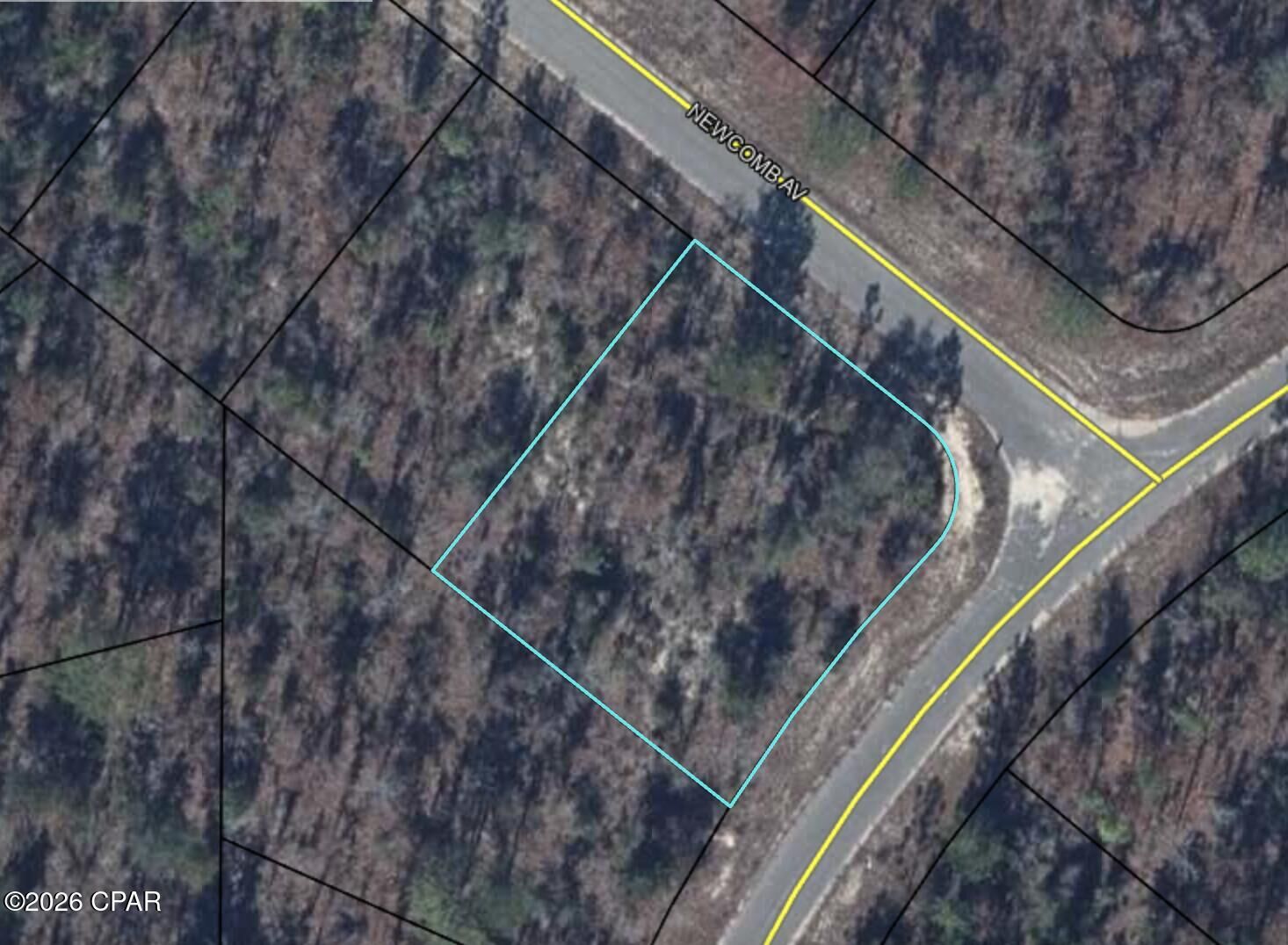 Property Photo: 1 Newcomb Avenue Lot 5 Unit 5 FL 32428