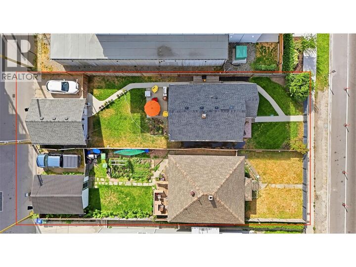 623 Clement Avenue — photo 1