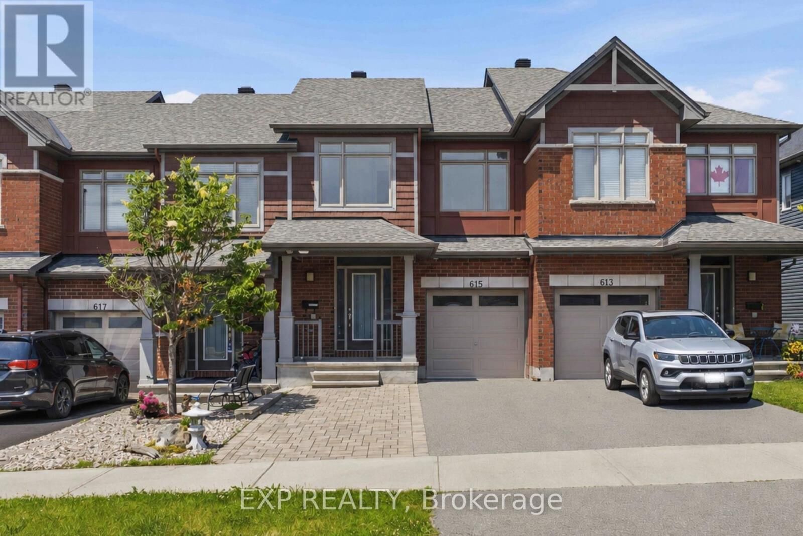 Property Photo: 615 Spring Valley Drive ON K1W 0C6