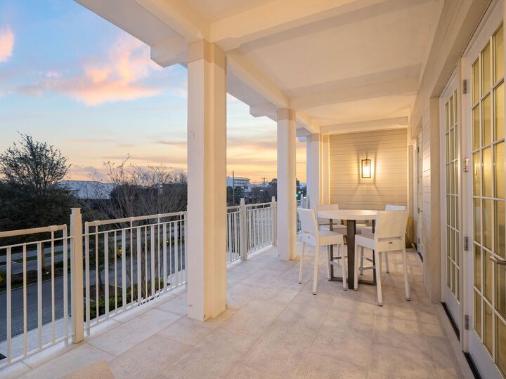 Property Photo:  45 W Solaire Way 206  FL 32461 