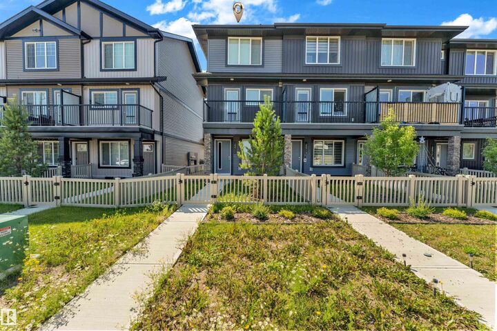 Property Photo: 22711 84 Avenue NW AB T5T 4B4