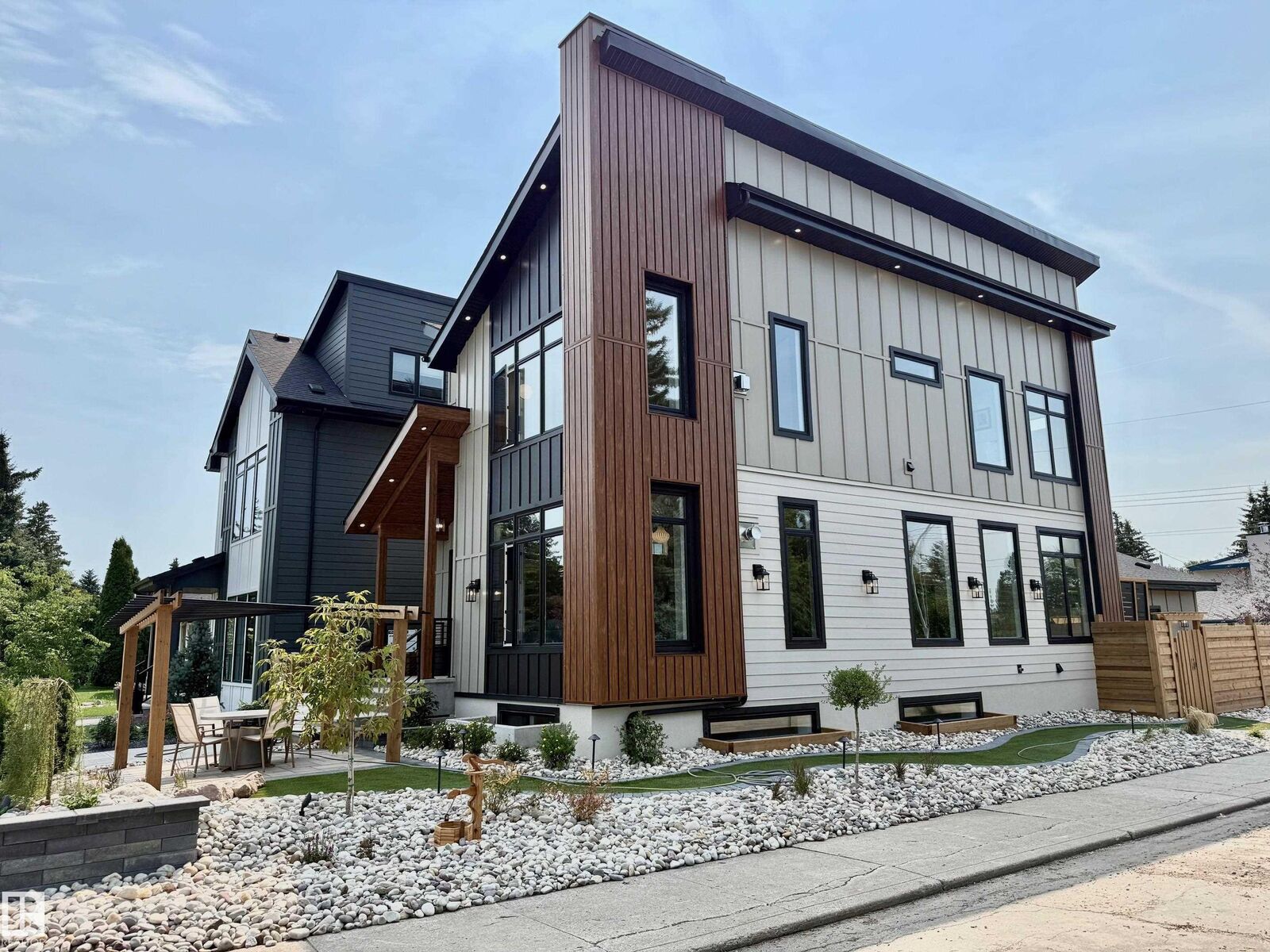 Property Photo: 4142 122 Street NW AB T6J 0W8