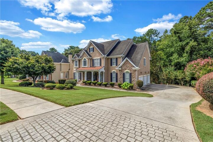 Property Photo: 520 Monarch Lake Way GA 30281