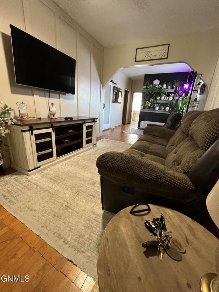 Property Photo:  511 14th Street N  ND 58501 
