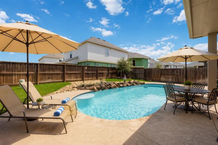 Property Photo:  10027 Napier Drive  TX 77583 