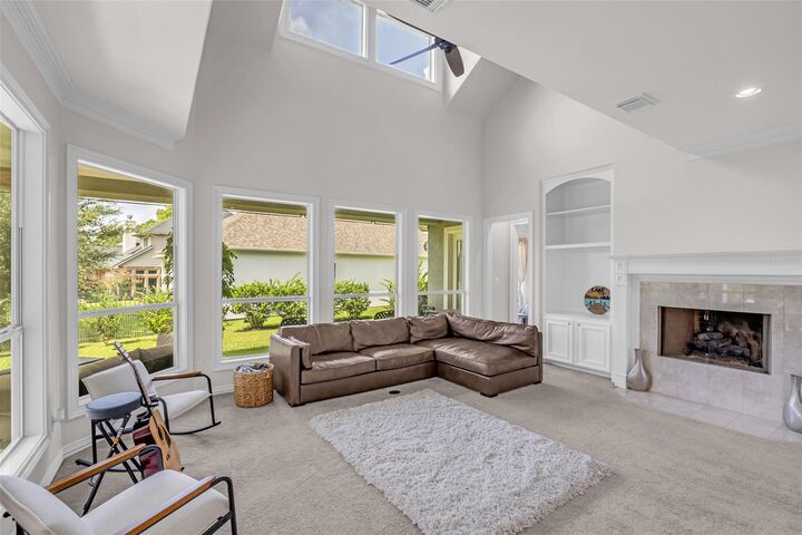 Property Photo: 115 Hampton Glen Road TX 77356