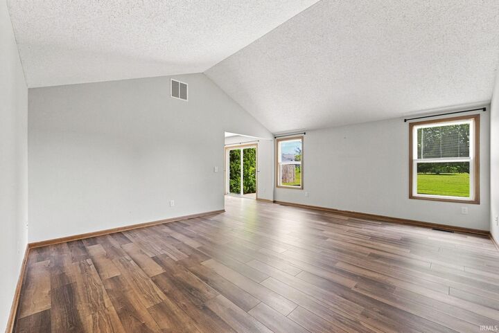Property Photo: 9804 La Mesa Drive IN 46825-1402