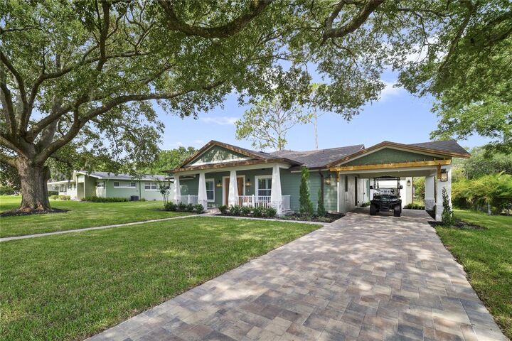 Property Photo: 412 N Boyd Street FL 34787