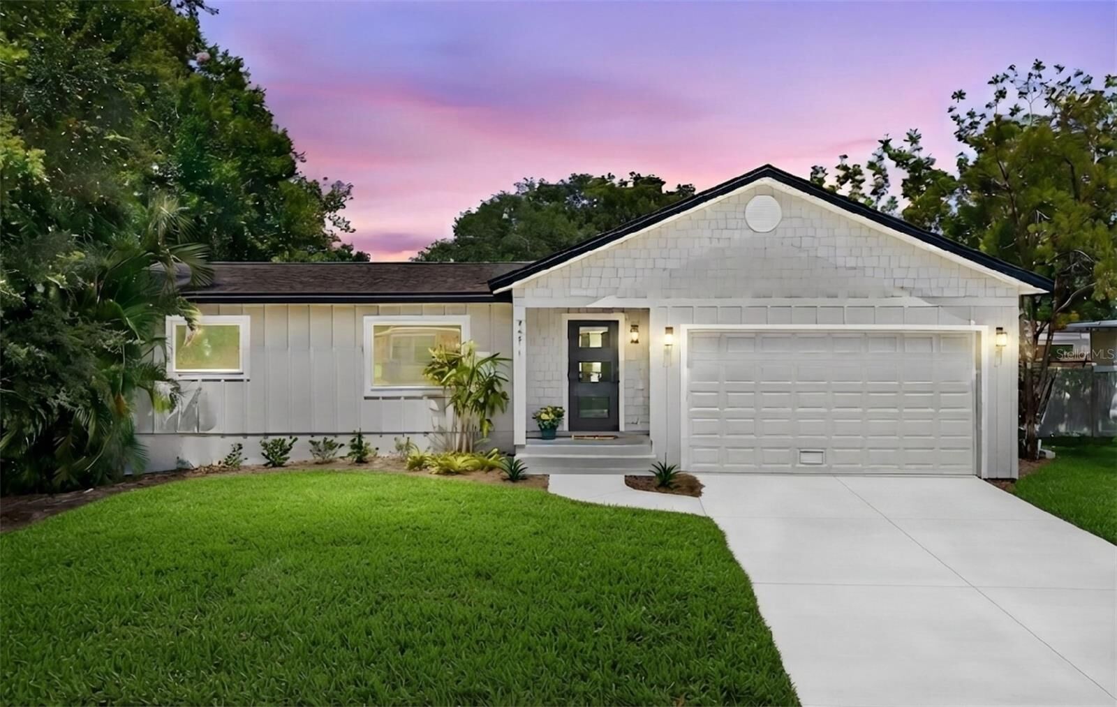 Property Photo:  7211 Orpine Drive N  FL 33702 