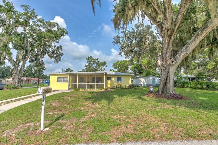 Property Photo:  1675 N Tate Avenue  FL 33830 