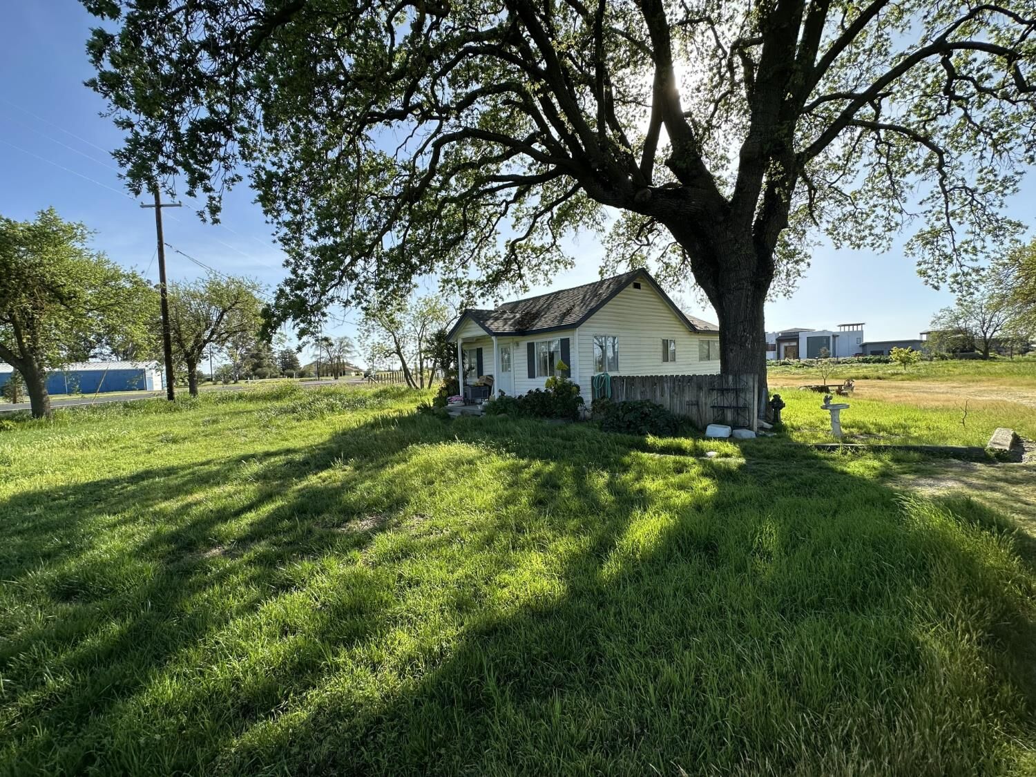 Property Photo: 3760 Jefferson Boulevard CA 95691