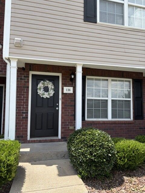 Property Photo: 136 Oak Valley Cir TN 37167