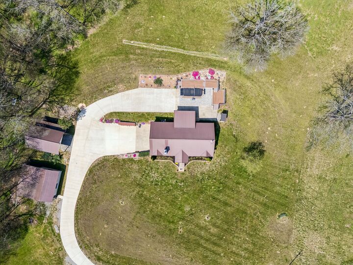 Property Photo:  240 Scenic Ct  TN 38478 
