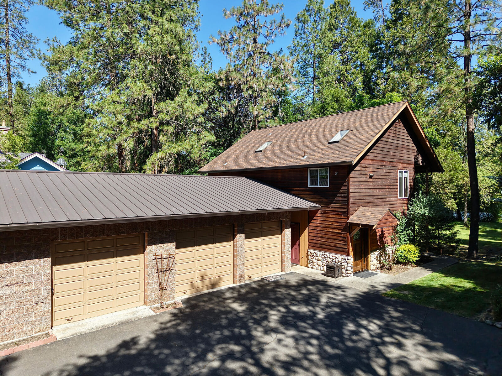 Property Photo:  223 Indian Creek Lane  OR 97539 